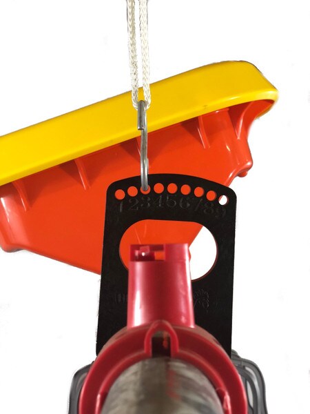 AMT easy to adjust feeder hanger